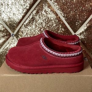Size 7 Red Tasman UGGS